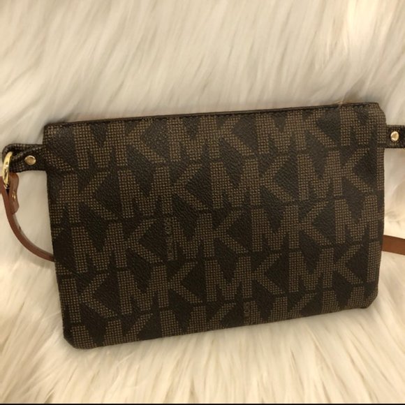 MICHAEL Michael Kors Belt Bag - Picture 2 of 7